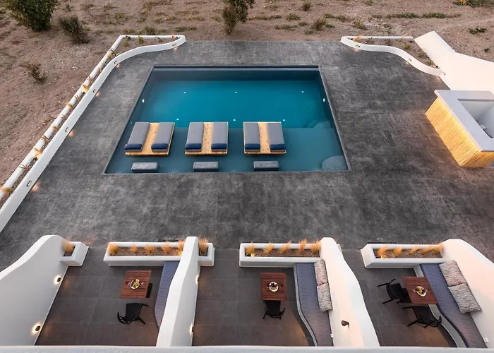 Volcanic Arc Hotel Ia