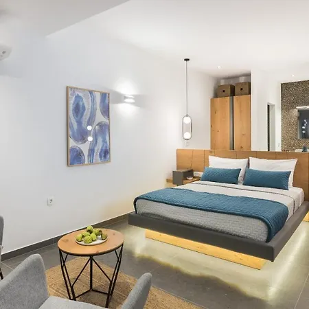 Volcanic Arc Hotel 3*