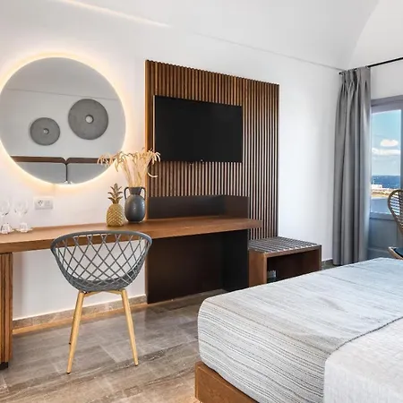 Volcanic Arc Hotel 3*