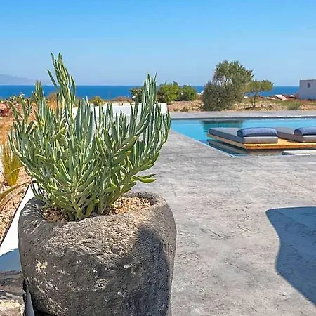 Volcanic Arc Hotel