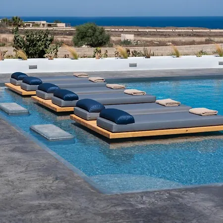 Volcanic Arc Hotel 3*