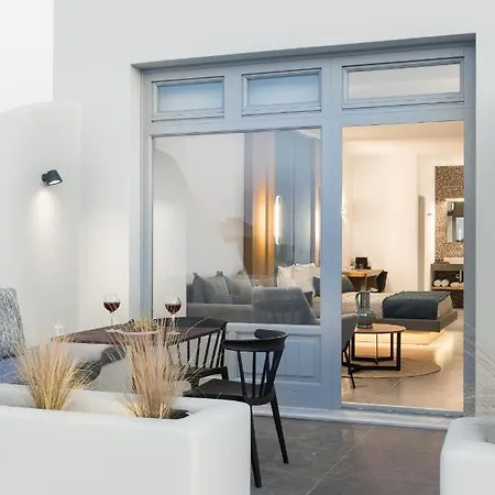 Volcanic Arc Hotel 3*